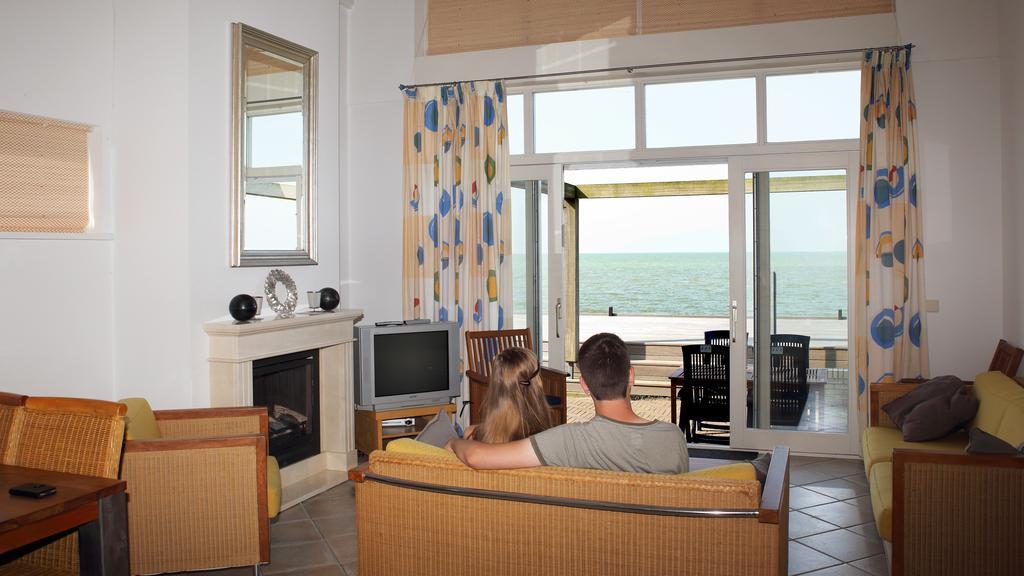 Beach-Dijkvilla Seaview Horizons Makkum Oda fotoğraf